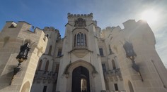 Na české památky chodí méně turistů. Zmizeli ti z Ruska a Asie