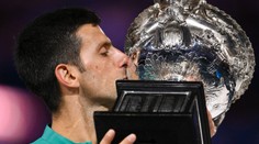Neskutečné! Djokovič vypráskal soupeře a slaví další titul z Austrálie
