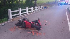 Na Strakonicku havaroval motorkář. Mrtvého muže našli svědci u potoka