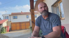 Ivo měl umývat okna, dostal 22 tisíc voltů. Teď žaluje energetickou společnost