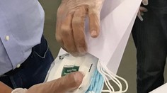 Roušky mi nepřišly, stěžuje si důchodkyně. Na koho se obrátit?