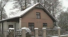 Odplata? Lékaři Bartákovi zřejmě někdo podpálil chalupu!