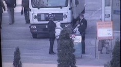 Policie odvezla záškoláky do školy