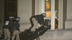 Protiizraelský protest na univerzitě v New Yorku rozehnala policie