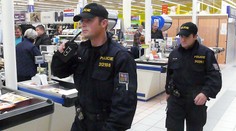 Opilý pacient léčebny hrozil výbuchem bomby v hypermarketu!