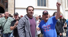 Boj restauratérů na chorvatském Hvaru. Situace je vážná, lidé demonstrují