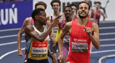 Zbláznil se? Africký běžec předvedl v cíli šílené gesto, byl diskvalifikován