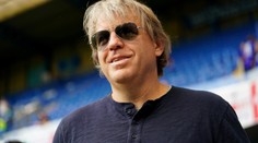 Britská vláda odklepla prodej Chelsea, vlastníkem bude americký miliardář