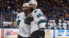 Přesilovky, čisté konto. Hertlovi kumpáni vybílili arénu v St. Louis