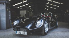 Nádhera! Legendární závodní auto se po 60 letech vrací na silnice