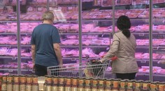 Ekonomové volají po otevření obchodů na svátky. Vadí jim zmatek i ušlé miliardy