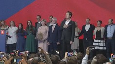 Po vítězství Petra Pavla zazněla v jeho štábu hymna v podání Ondřeje Rumla