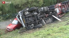 OPILÝ řidič kamionu NABOURAL do viaduktu! ZABLOKOVAL provoz z Brna do Svitav