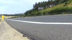 Horkem rozteklé silnice: Škody na autech se dokazují těžko