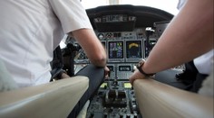 Falešný pilot vozil cestující po Evropě. Možná jste s ním na dovolenou letěli i vy