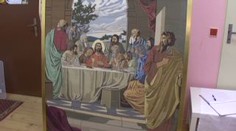 Těžce zraněného muže uzdravil svatý obraz, který vyšil