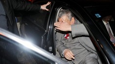 Když mi blejskáte do očí, tak jdu, naštval se Schwarzenberg na fotografy
