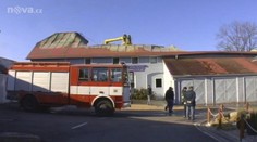VIDEO: Obří požár šroubárny! Zranění lidé a škoda 10 milionů
