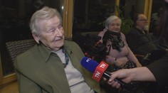 V pohodlí domova, přesto v divadle. Seniory do hlediště přenesla virtuální realita