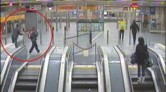 Drsné VIDEO z metra: Vzteklý invalida vzal hůl a mlátil kolem sebe jako šílenec