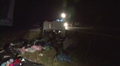 Čelní srážka auta a dodávky. Řidič osobáku zemřel