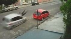 VIDEO: Hrozivá nehoda. Žena letěla vzduchem 20 metrů