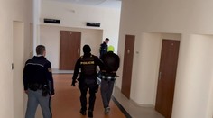 Střelec z Vysočiny jde do vazby. Měl jsem zimu v bytě, hájil se u soudu