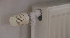 Češi výrazně šetří na energiích. Ceny by díky tomu mohly klesnout