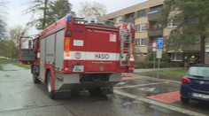 Dům se seniory vyplavila bouřka! Opravovaná střecha neodolala větru