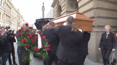 S operní pěvkyní Soňou Červenou se rozloučili fanoušci i slavní kolegové