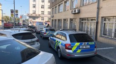 Na pražské poště nalezli podezřelý balíček. Evakuovali 70 lidí