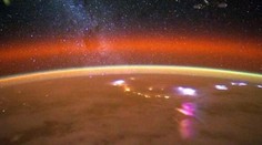 OBŘÍ BLESK měl 400 km a byl vidět z vesmíru! VIDEO
