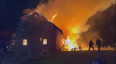Požár zachvátil stodolu na Orlickoústecku. Nejvíc to odnesla kočka