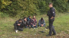 Tresty pro pašeráky migrantů se mají zpřísnit. Mnohdy dostanou jen podmínku