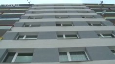 Nájemníci bytů se musí složit na pokutu. Hrozí jim exekuce