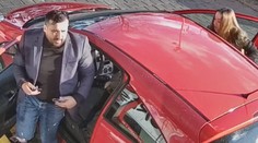 Senior chtěl pomoci, za radu ho dvojice v Brně na ulici okradla o desetitisíce