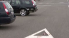 VIDEO: V touaregu přejel mladíka po hádce u supermarketu