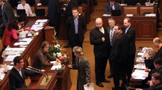 Sněmovna v pátek odsouhlasila pět zákonů