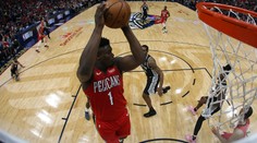 NBA se dočkala debutu Ziona! Chicago vyhrálo, Satoranský se ale trápil