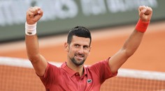 Djokovičovo zmrtvýchvstání: Otočil bitvu a je rekordmanem