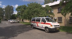Dokonalé krytí! Dealeři rozváželi rok a půl drogy v sanitce!