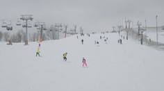 Podmínky na horách nahrávají lyžařům. Rozjíždí se stále víc vleků