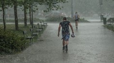 VÝSTRAHA: Část Česka zasáhnou silné bouřky, mohou zvedat hladiny řek