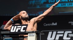 Elliott byl blízko k šokování světa, "Mighty Mouse" však úvodní bouři překonal