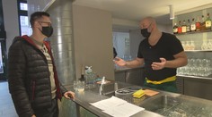 Vláda zakázala prodej čaje i kávy v kelímku. Není to omyl, řekl Blatný