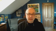 Uzavřené slyšení by mohlo zkomplikovat Clintonovu obhajobu, varuje politolog