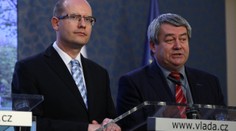 Sobotka otevírá komunistům cestu do vlády! Souhlasíte? ANKETA
