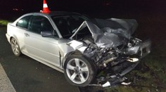 U Mladé Boleslavi se srazila tři auta. Pro těžce zraněného letěl vrtulník