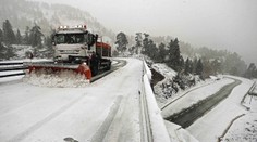 Příroda v Evropě se zlobí: Záplavy, tornádo i sněhová kalamita!