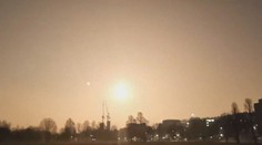 VIDEO: Kamery zachytily průlet asteroidu nad Lamanšským průlivem. Rozzářil oblohu